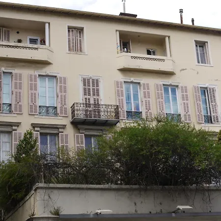 Barla 3 - A Spacious One Bedroom Near Place Garibaldi Nice
