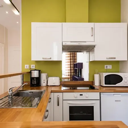 Appartement Barla 3 - A Spacious One Bedroom Near Place Garibaldi *