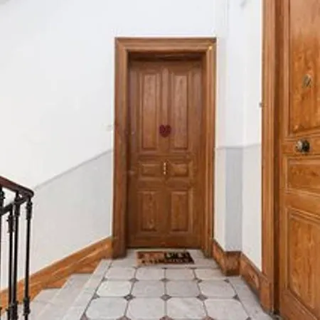 公寓 Barla 3 - A Spacious One Bedroom Near Place Garibaldi