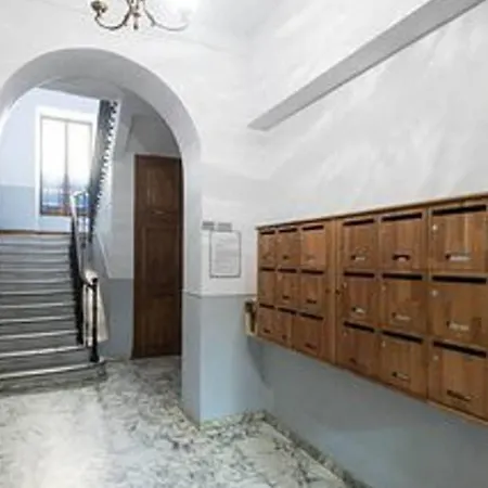 Apartment Barla 3 - A Spacious One Bedroom Near Place Garibaldi Nice